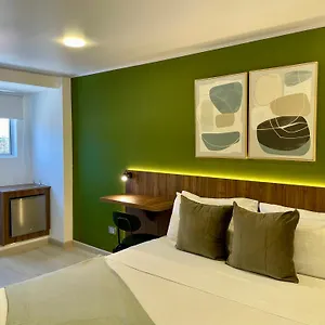 122 Plaza Apartahotel